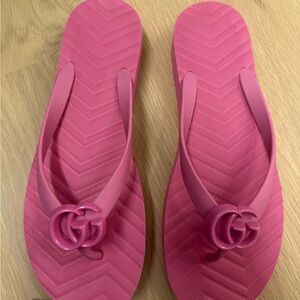 Gucci Vibrant Pink Sandals for Women